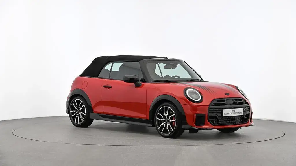 Main__Slider__Photo:MINI John Cooper Works Cabrio 03/2025-1