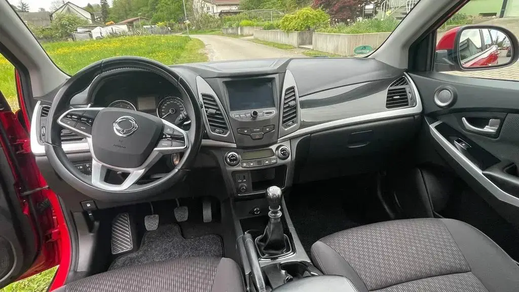 Main__Slider__Photo:Ssangyong Korando 2.2 Diesel e-XDi 220 Quartz 4WD Quartz 03/2018-1