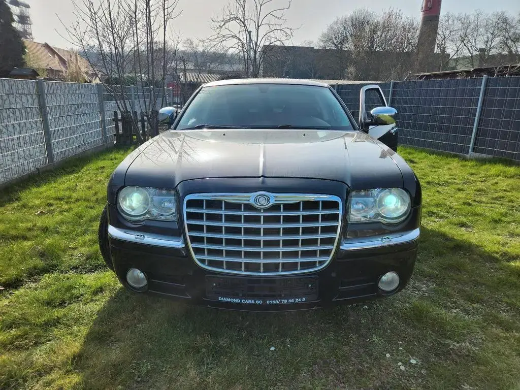 Main__Slider__Photo:Chrysler 300C Limo 02.28TÜV 09/2009-1