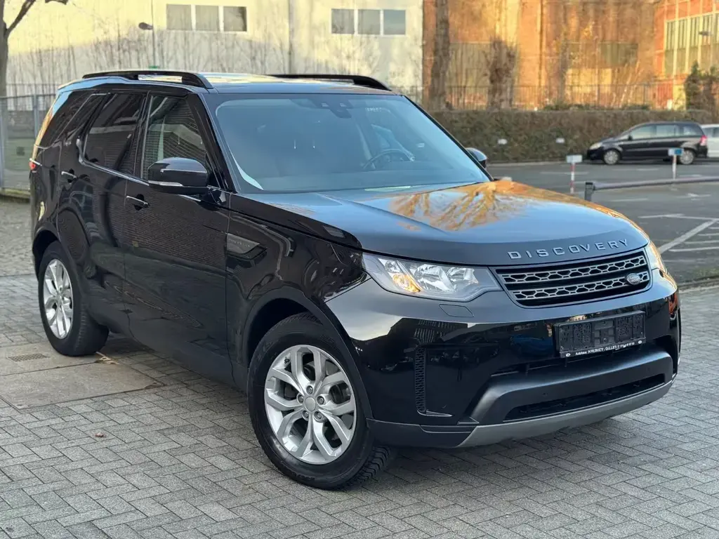 Main__Slider__Photo:Land Rover Discovery 5 SE TD6/Navi/Leder/Kamera/Anhängerkup 06/2017-1