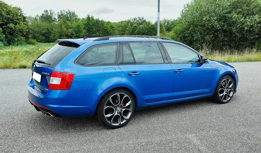 Main__Slider__Photo:Skoda Octavia 2.0 TSI Green tec DSG RS Combi RS 07/2016-1