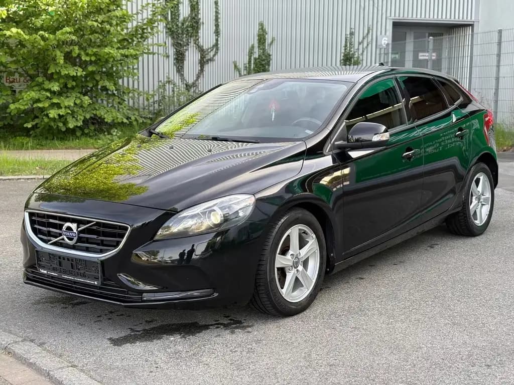 Main__Slider__Photo:Volvo V40 You! Navi Xenon Automatik 11/2013-0