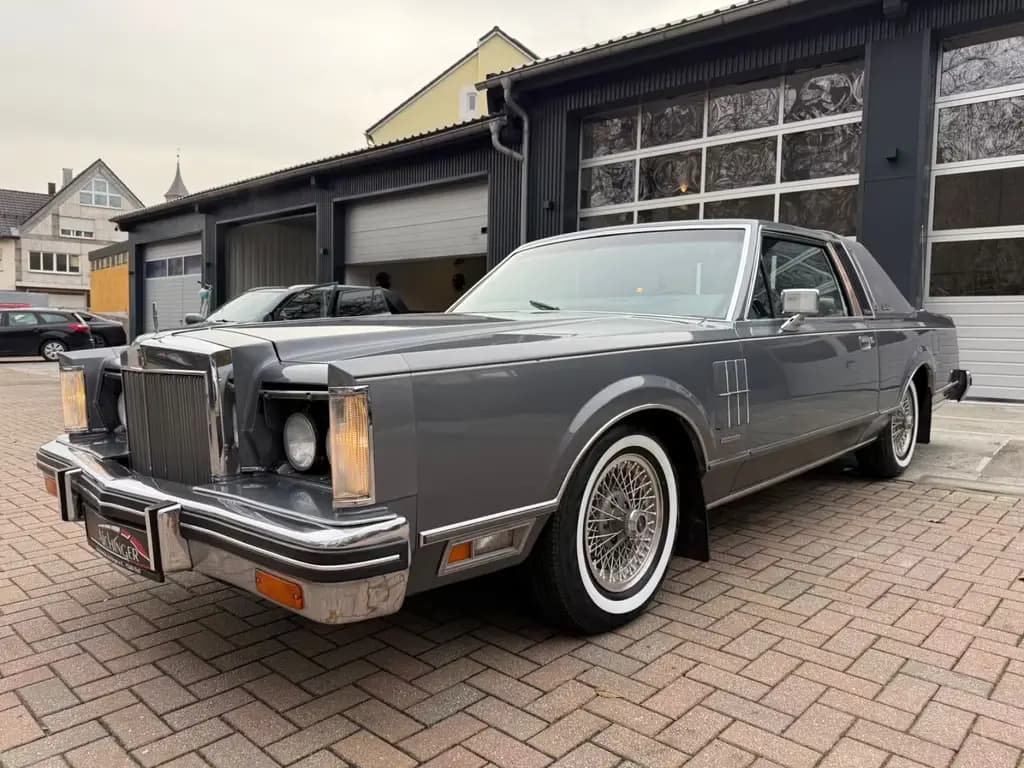 Main__Slider__Photo:Lincoln Mark VI H-Zulassung Tüv Neu V8 4.8 Signature S. 07/1983-0