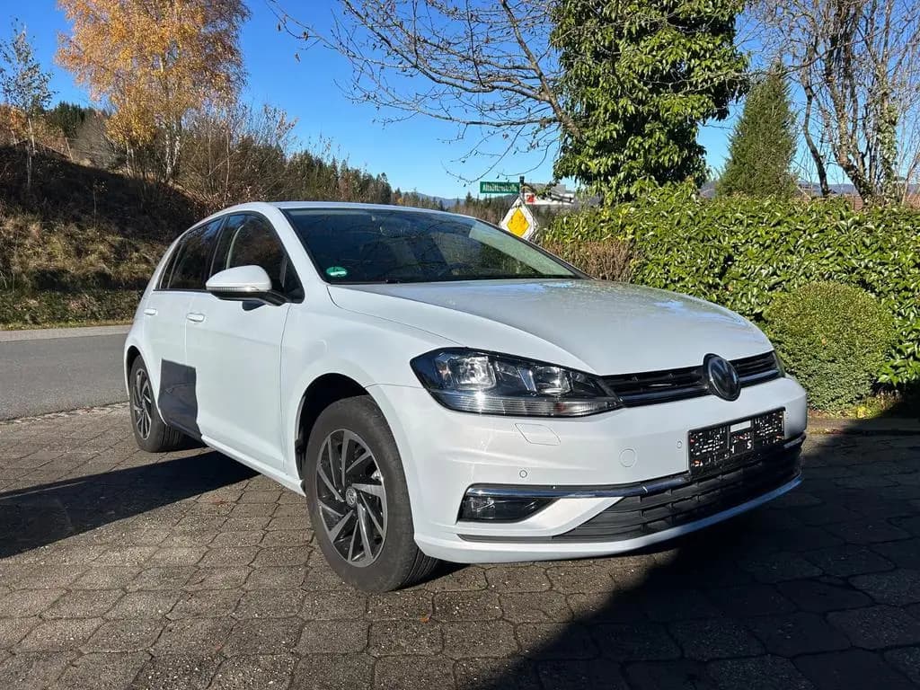 Main__Slider__Photo:Volkswagen Golf 2.0 TDI DSG Join Join 06/2018-0