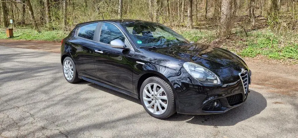 Main__Slider__Photo:Alfa Romeo Giulietta 2.0 JTDM 16V Turismo 01/2011-1