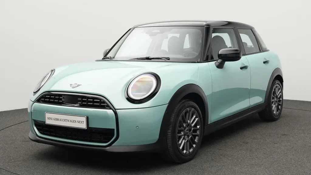 Main__Slider__Photo:MINI Cooper C 5-Türer 03/2025-0
