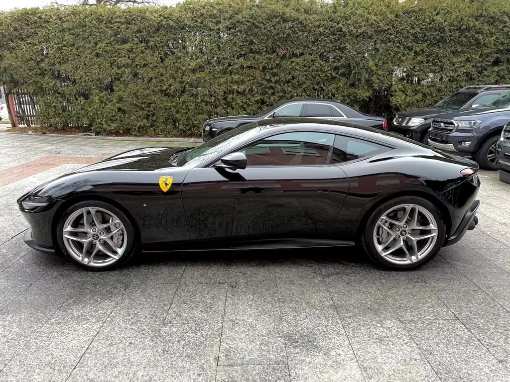 Main__Slider__Photo:Ferrari Roma 3.9 T V8 DCT *Ferrari Garantie*Carbon*BRD* 02/2021-0