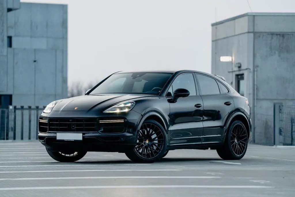 Main__Slider__Photo:Porsche Cayenne Coupe Turbo - TOP Zustand 12/2019-0