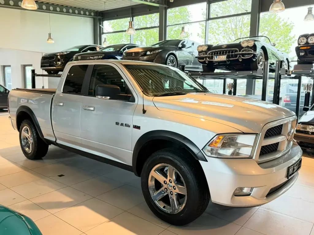 Main__Slider__Photo:Dodge RAM 5.7 V8 1500 HEMI 4X4 D-CAB"TÜV-06/27" 06/2009-0