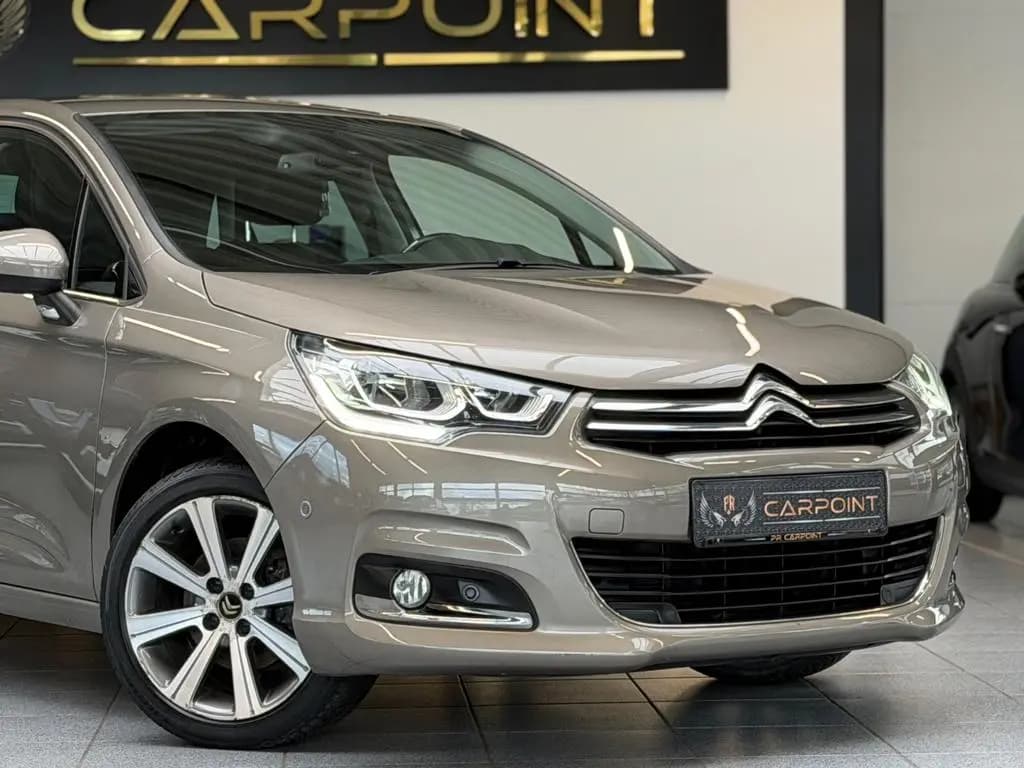 Main__Slider__Photo:Citroën C4 Lim. Shine 1.6l /Navi/BT/PDC/SHZ/Klima 10/2017-0