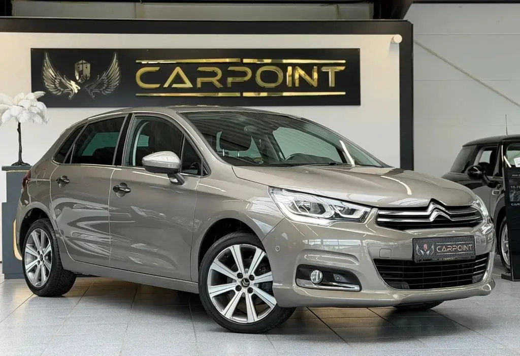 Main__Slider__Photo:Citroën C4 Lim. Shine 1.6l /Navi/BT/PDC/SHZ/Klima 10/2017-1