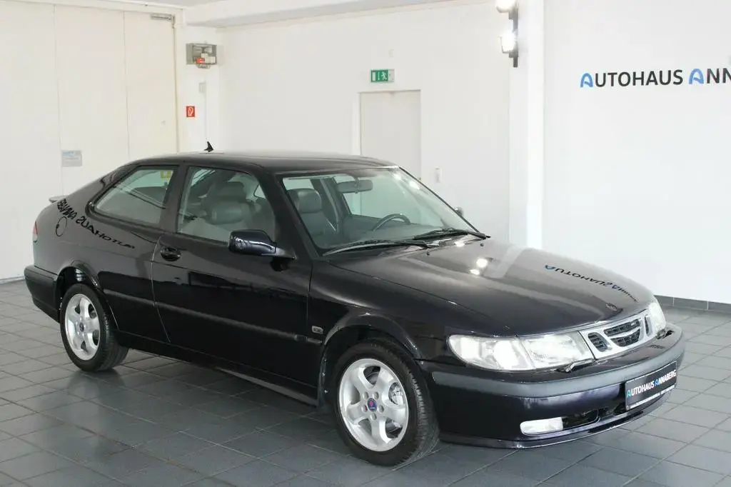 Main__Slider__Photo:Saab 9-3 2.0t/Klimaaut../SHZ/Automatik/RESTAURIERT/2+ 01/2001-1