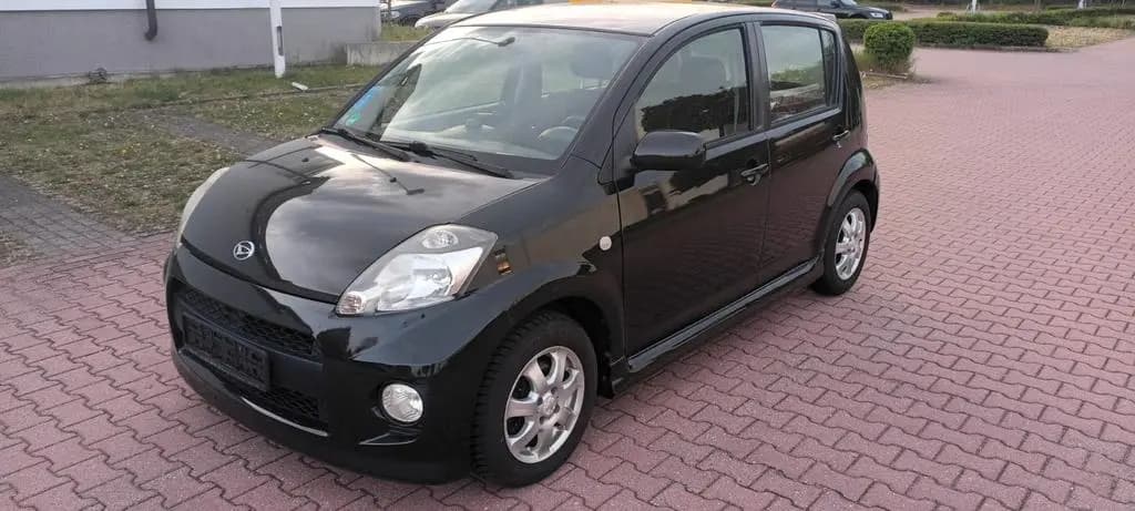 Main__Slider__Photo:Daihatsu Sirion 1.5 S,8XRäder,Klima,TÜV 02.27 09/2007-0