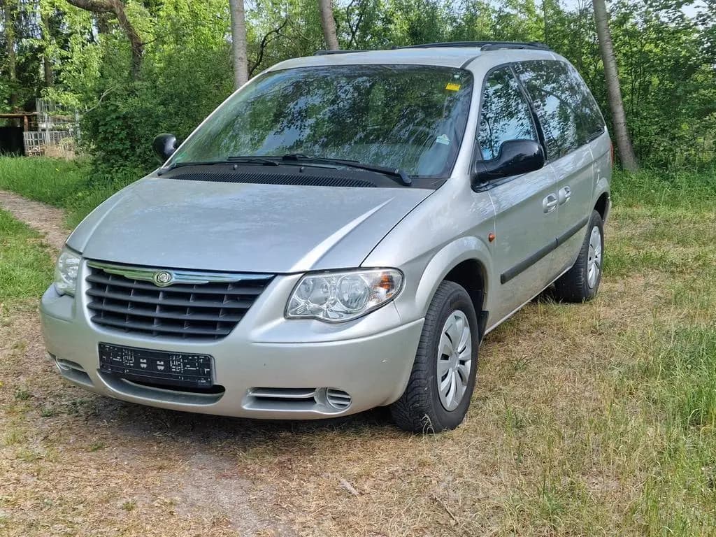 Main__Slider__Photo:Chrysler Voyager SE 2.8 CRD Autom. SE 08/2005-0