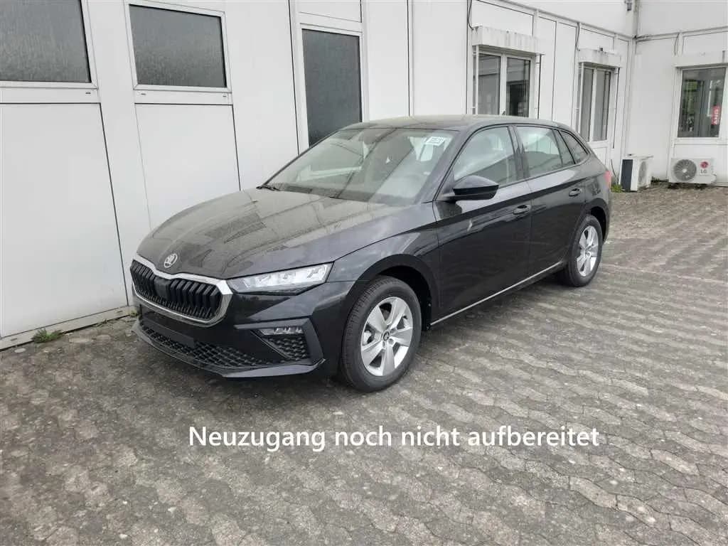 Main__Slider__Photo:Skoda Scala 1.0 TSI Selection LED+SHZ+PDC 5 Jahre Gara 04/2026-0