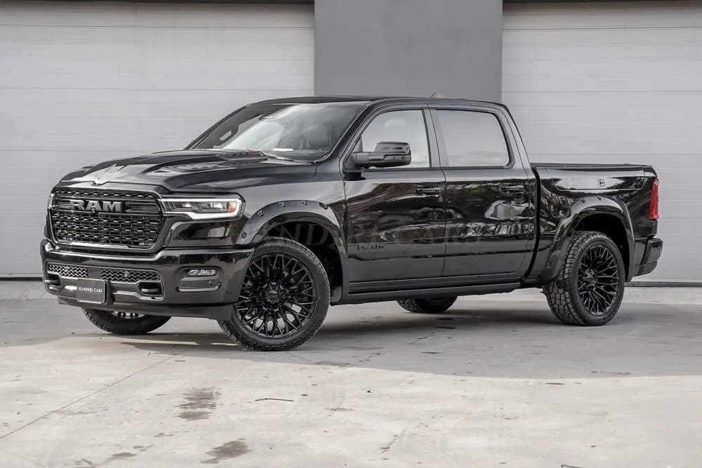 Main__Slider__Photo:Dodge 2025 Limited € 82590 +WIDEBODY STRIKE +A79 LIMIT null-0