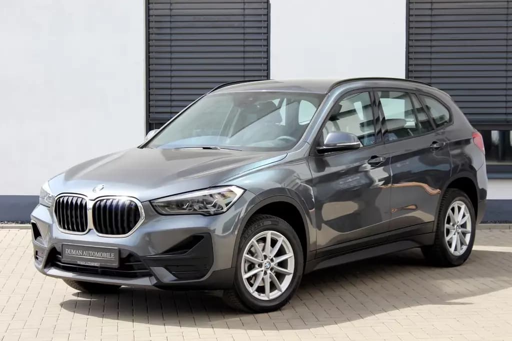 Main__Slider__Photo:BMW X1 sDrive18d Advantage NAVIGATION PDC AHK LED 08/2020-0