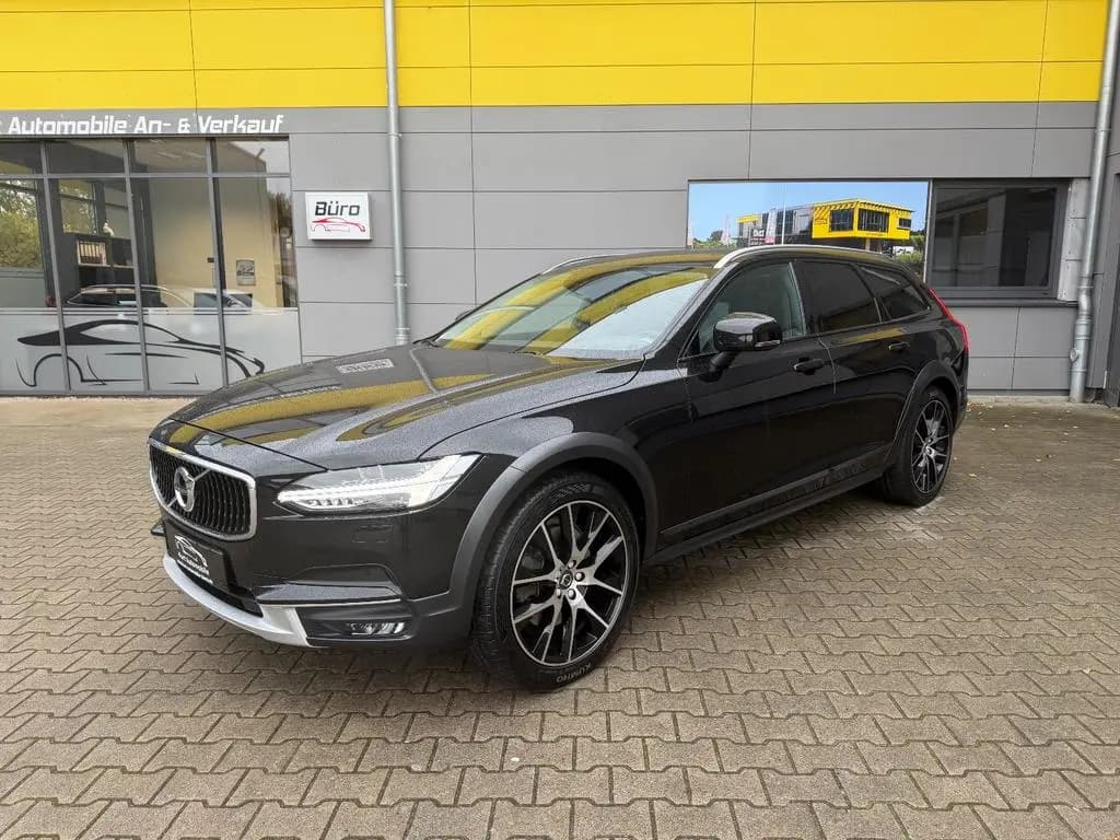 Main__Slider__Photo:Volvo V90 Cross Country AWD/HEAD UP/ALLRAD/LEDER/8xBRF 06/2019-0