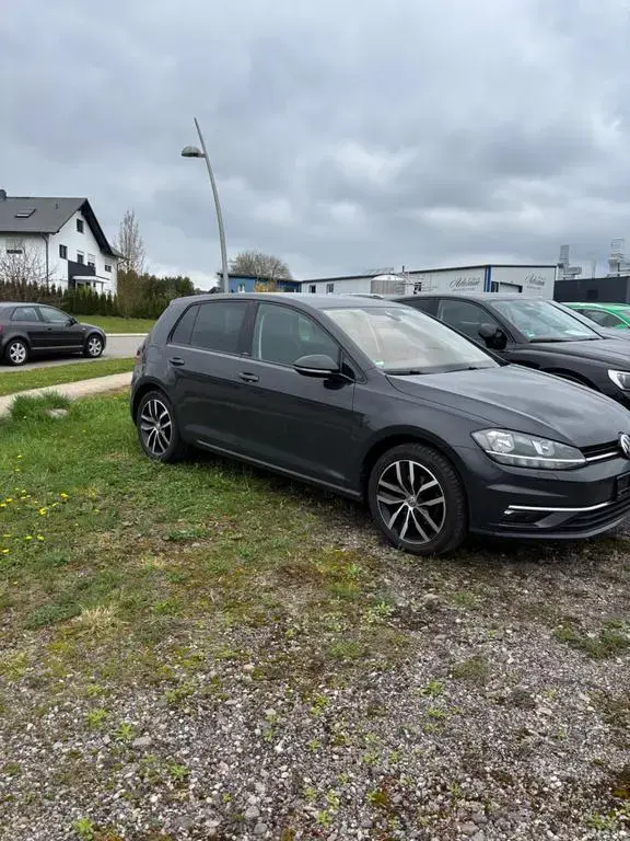 Main__Slider__Photo:Volkswagen Golf 1.5 TSI ACT OPF DSG IQ.DRIVE IQ.DRIVE 09/2019-1