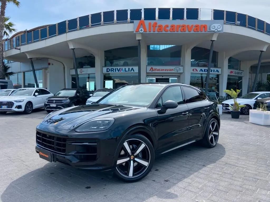 Main__Slider__Photo:Porsche Cayenne Coupe 3.0 V6 tiptronic 01/2024-0