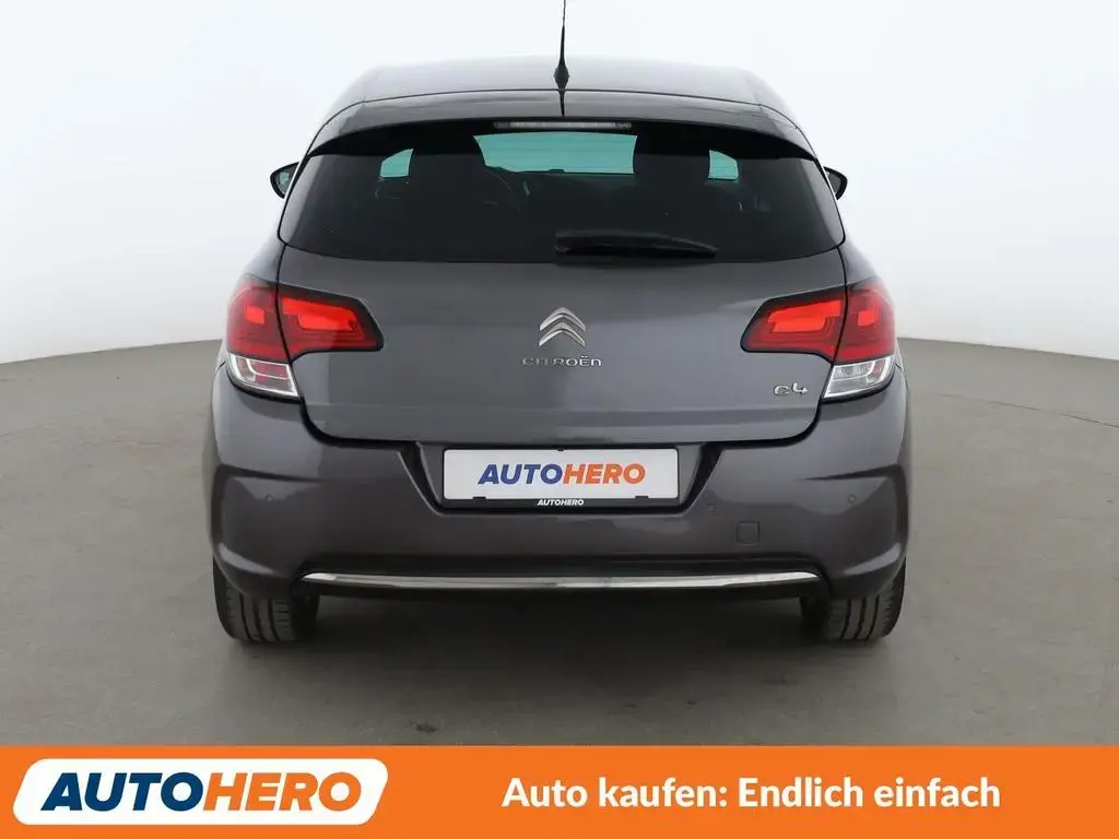 Main__Slider__Photo:Citroën C4 1.2 PureTech Selection *TEMPO*PDC*SHZ* 03/2016-1