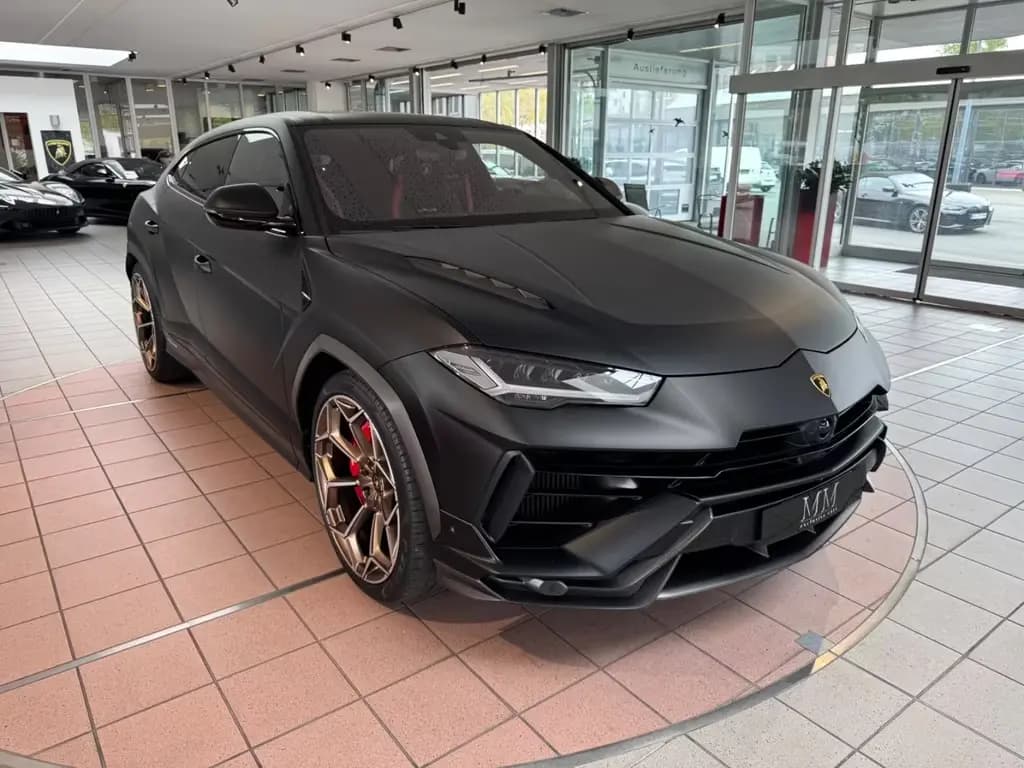 Main__Slider__Photo:Lamborghini Urus Performante Matt Lack/Carbon Engine Bonnet 03/2025-0