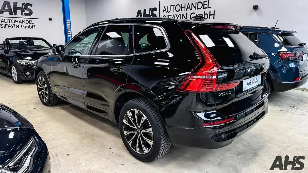 Main__Slider__Photo:Volvo XC60 Core AWD B4 Diesel Automatik ACC LED Kamera 11/2022-1