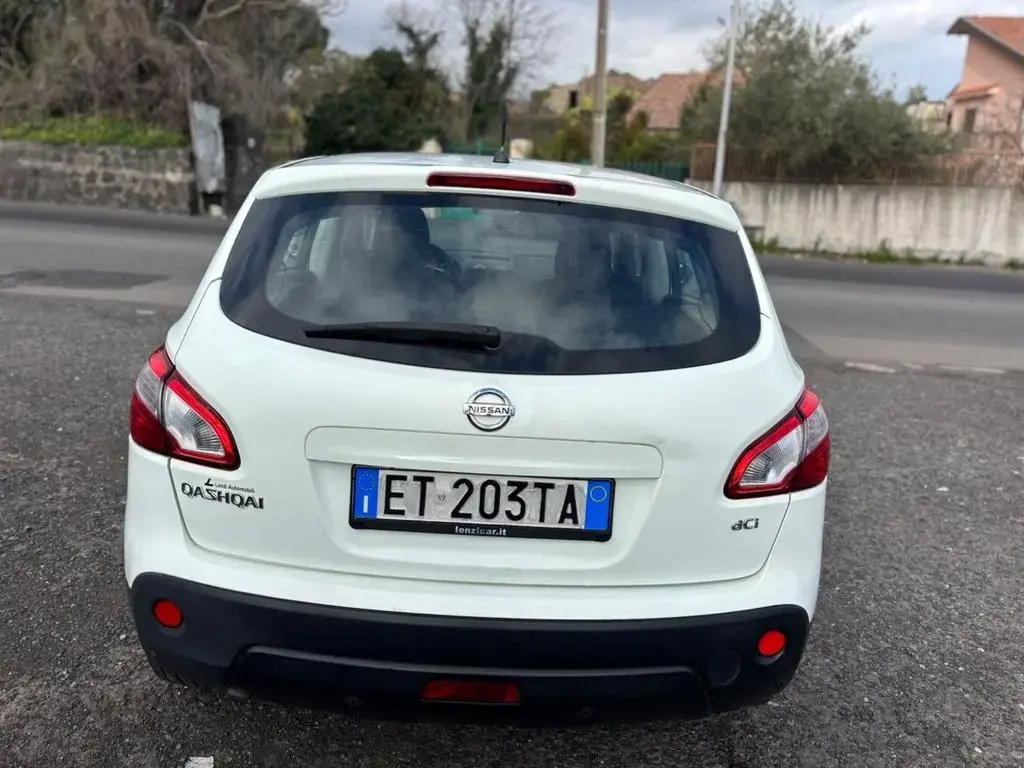 Main__Slider__Photo:Nissan Qashqai 1.5 dCi DPF Acenta 01/2014-1