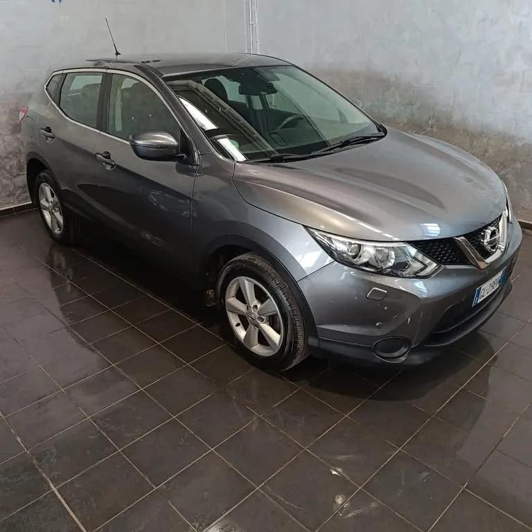 Main__Slider__Photo:Nissan Qashqai 1.2 BENZINA AUTOMATICA NEOPATENTA 03/2017-0