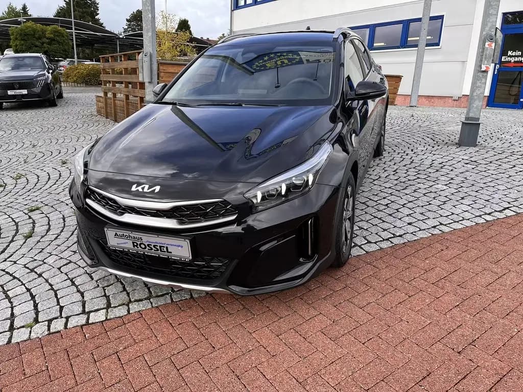 Main__Slider__Photo:Kia XCeed 1.6 T-GDI Exclusive Alu 16" Automatik Navi null-0