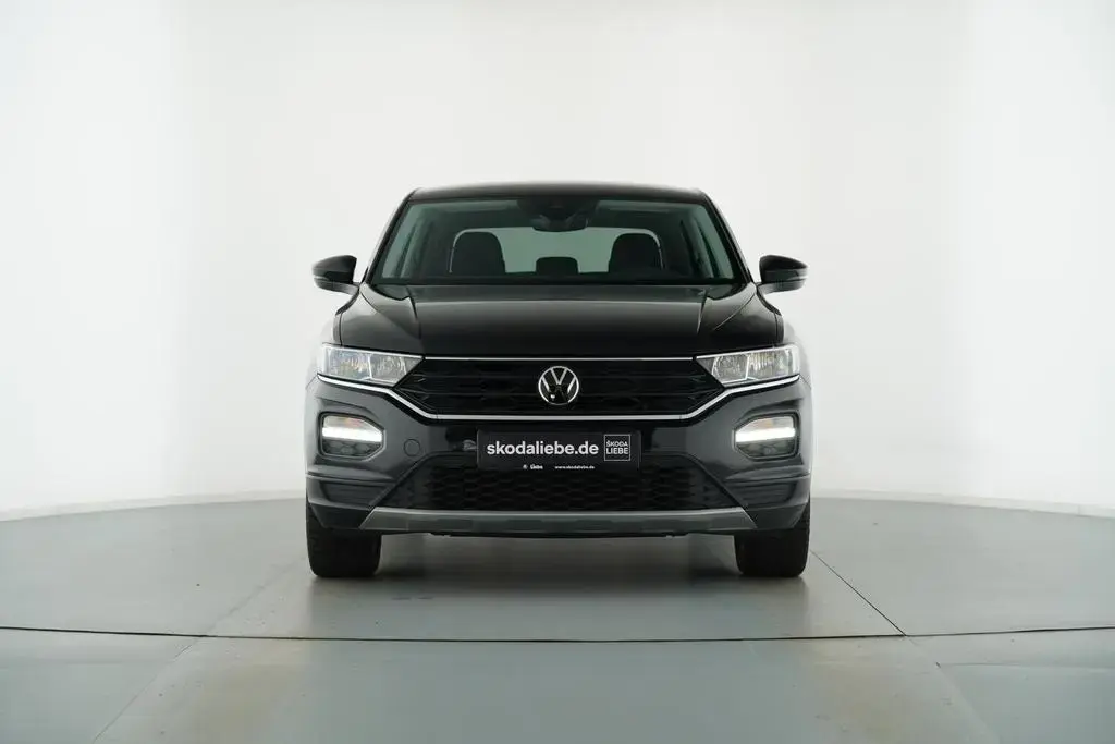 Main__Slider__Photo:Volkswagen T-ROC 1.0 TSI ACTIVE+SCHECKHEFT KOMPLETT VW 06/2021-1
