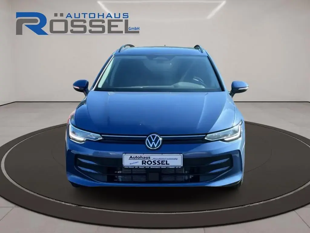Main__Slider__Photo:Volkswagen Golf Variant VIII 1.5 TSI Limited Climatronic Si null-1