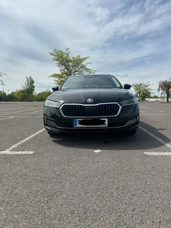 Main__Slider__Photo:Skoda Octavia 1.5 TSI STYLE COMBI STYLE 06/2020-1