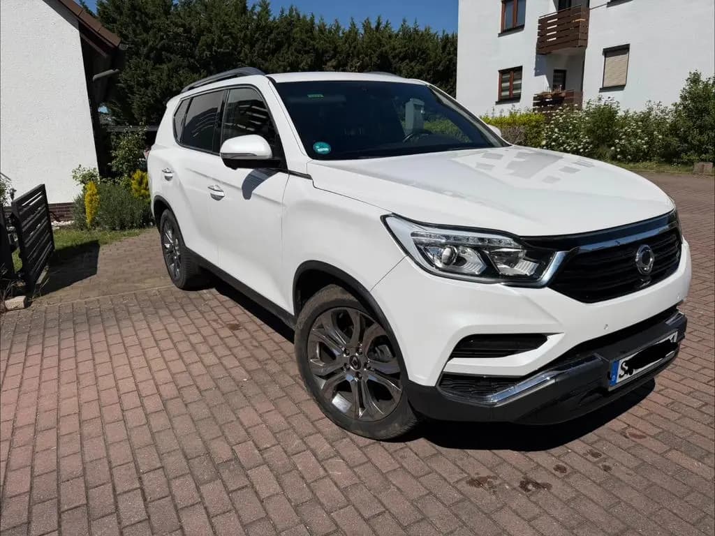 Main__Slider__Photo:Ssangyong Rexton 2.2 Diesel e-XDi 220 Sapphire 4WD AT ... 07/2018-0