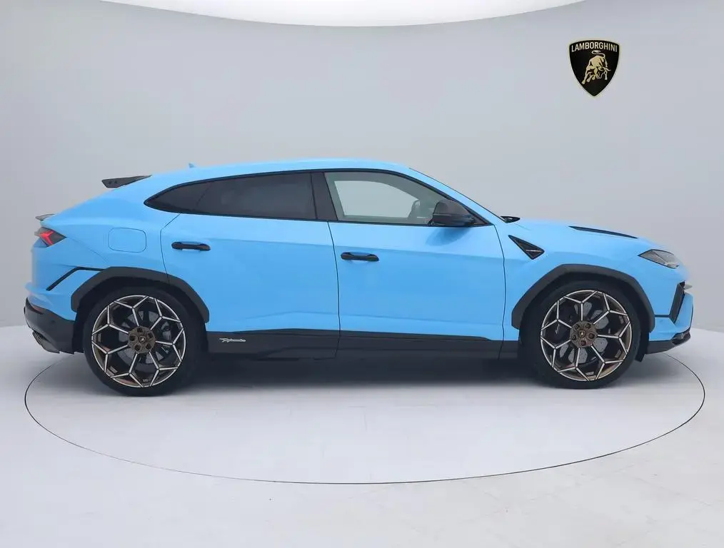 Main__Slider__Photo:Lamborghini Urus Performante I Lamborghini Hamburg 08/2023-1