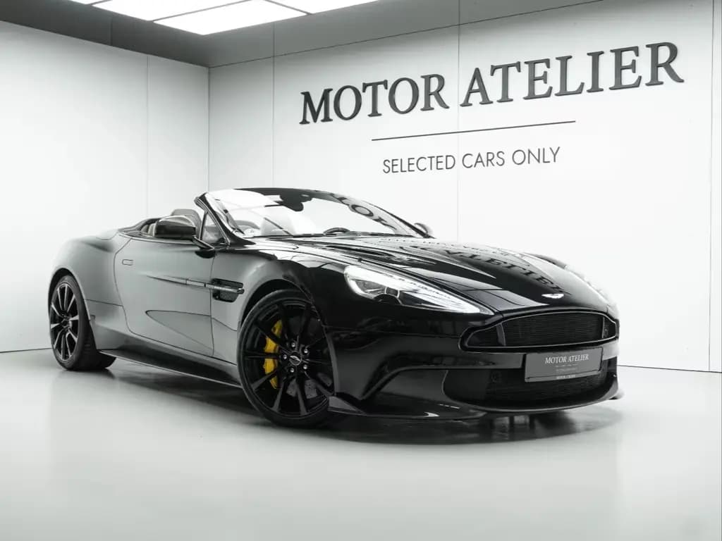 Main__Slider__Photo:Aston Martin Vanquish S Volante*Carbon*Full-Service*B&O 03/2018-0