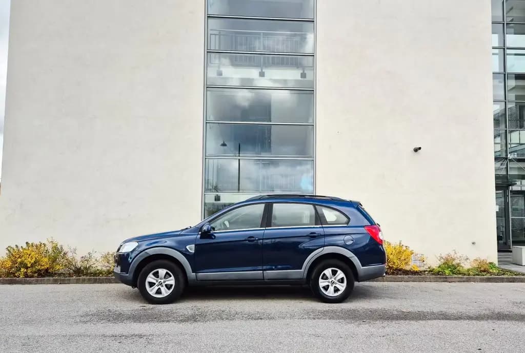 Main__Slider__Photo:Chevrolet Captiva 2.4 LS 2WD 10/2009-0