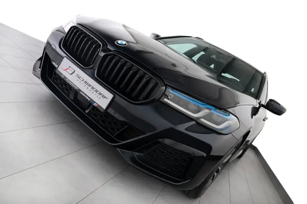 Main__Slider__Photo:BMW 5 Series d xDrive Touring M Sport LASER ACC HUD AHK 06/2022-1