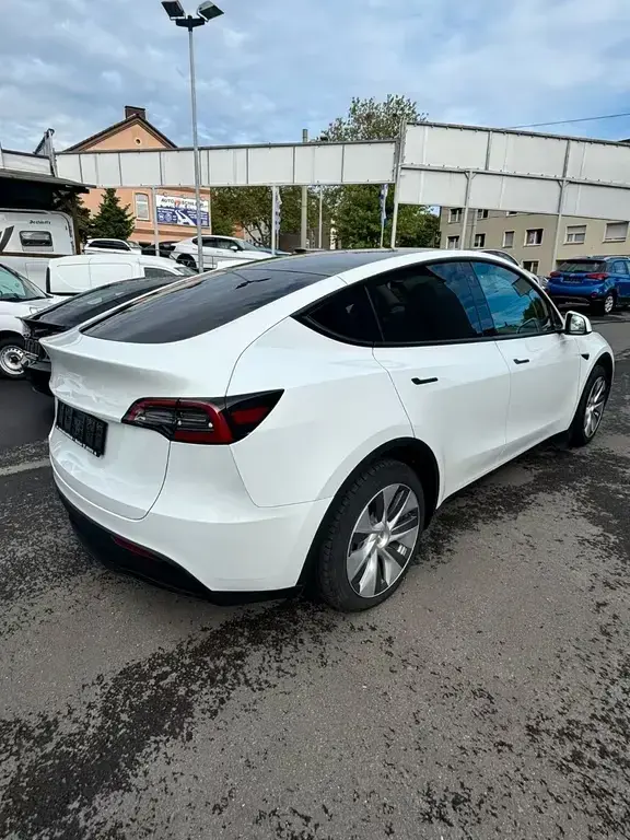 Main__Slider__Photo:Tesla Model Y Long Range Dual AWD # AHK # MWST. 02/2023-1