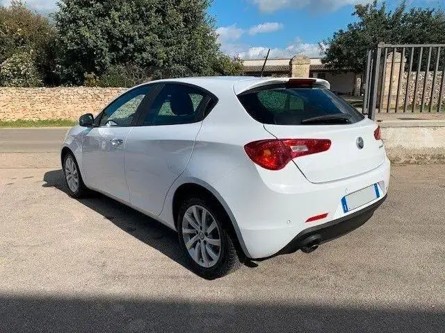 Main__Slider__Photo:Alfa Romeo Giulietta 1.6 JTDm 120 CV Super 06/2018-1