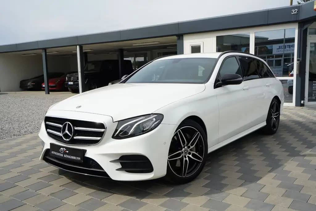 Main__Slider__Photo:Mercedes-Benz E 200 T*2.Hand*AMG Night Paket*Kamera*MBUX*SHZ* 12/2017-0