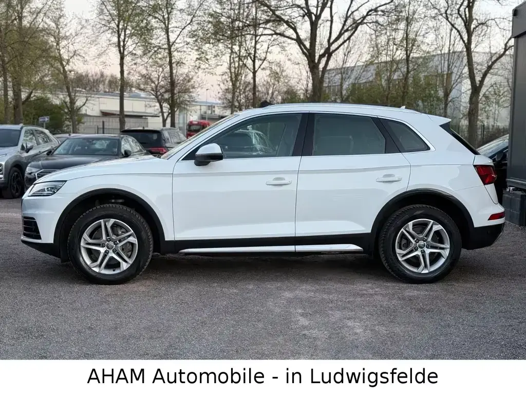 Main__Slider__Photo:Audi Q5 35 TDI quattro design|PANO|AMBIENTE|LEDER|SZH 01/2020-1
