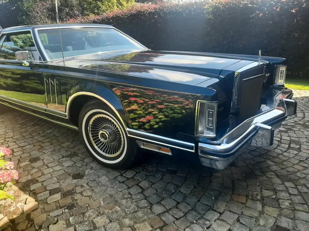 Main__Slider__Photo:Lincoln Continental 09/1979-0