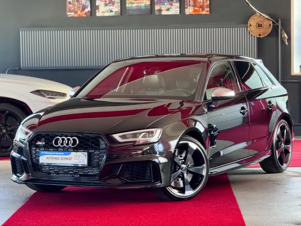 Main__Slider__Photo:Audi RS3 Sportback Virtual 2.5TFSI quattro Navi Rotor 11/2019-0