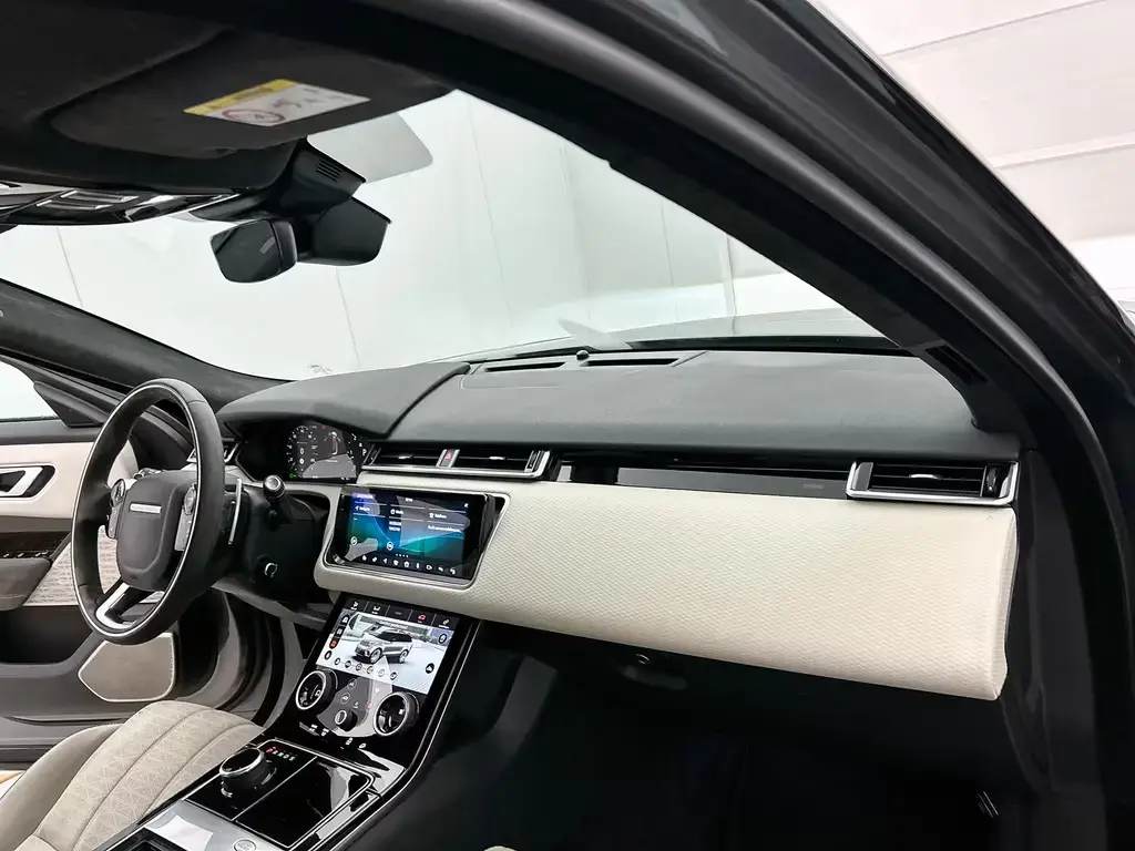 Main__Slider__Photo:Land Rover Range Rover Rover Velar 3.0 V6 AWD R-Dynamic HSE (Deal 04/2018-1