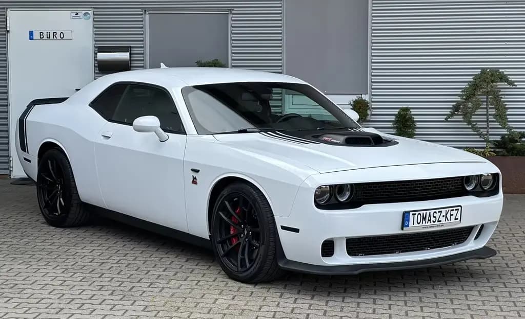 Main__Slider__Photo:Dodge Challenger 6,4 SRT Shaker*Scat Pack*6.Gang*Leder 09/2020-0