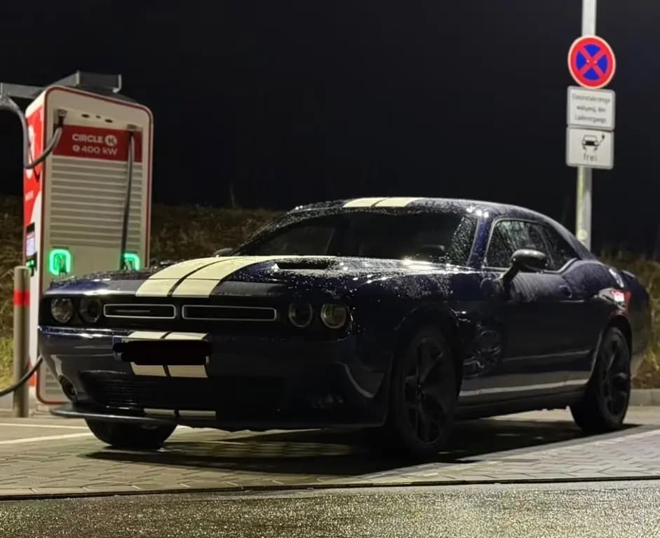 Main__Slider__Photo:Dodge Challenger 3.6 VIERROHR SPORTAUSPUFF/VOLLAUSSTAT 10/2015-0