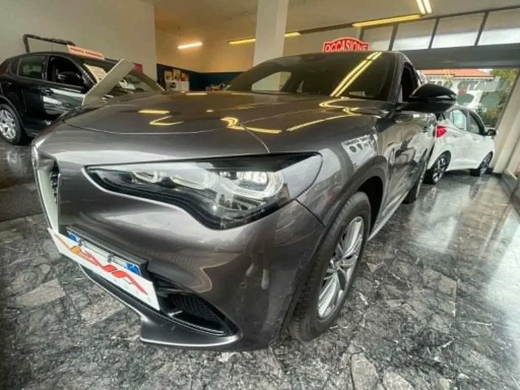 Main__Slider__Photo:Alfa Romeo Stelvio 2.2 Turbodiesel 210 CV AT8 Q4 05/2023-0