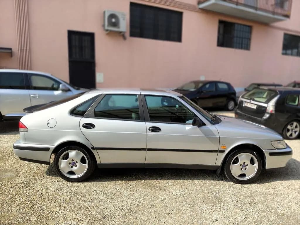 Main__Slider__Photo:Saab 9-3 2.0i T 16V cat 5 porte aut. SE 03/1999-0