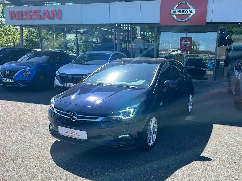 Main__Slider__Photo:Opel Astra 1.6 Turbo ON Innovation/Technologie 02/2018-1